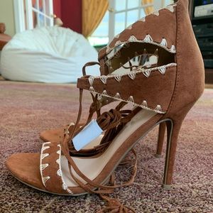 Wild Divas Heels